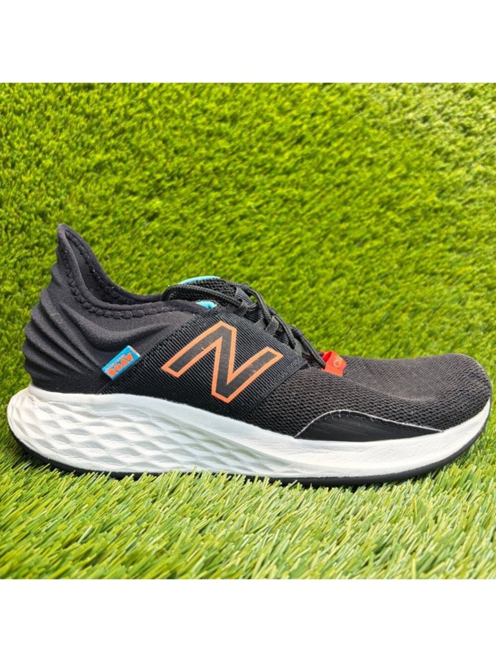 New Balance Fresh Foam Roav Womens Size 9.5 Black White Running Shoes Sneakers